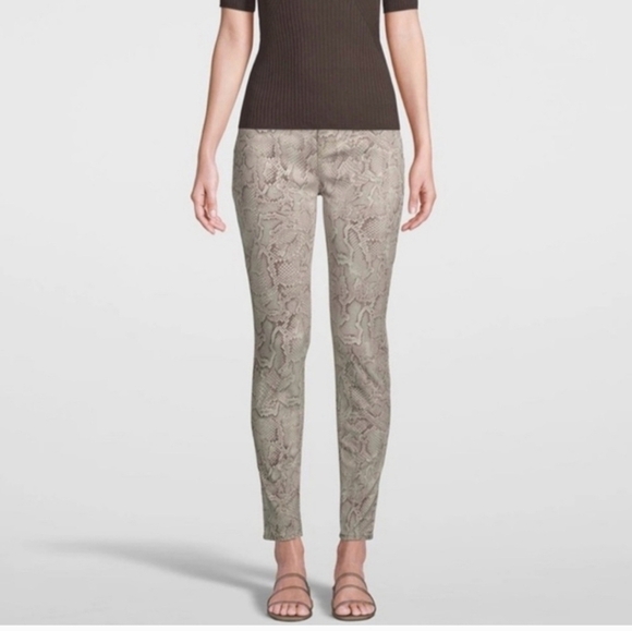 White House Black Market Denim - White House Black Market Cream and Brown Jeggings